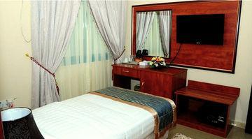 Sky Ways Hotel Dubai Exterior photo